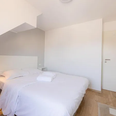 Private Studio Room Near Alzette River Appartamento